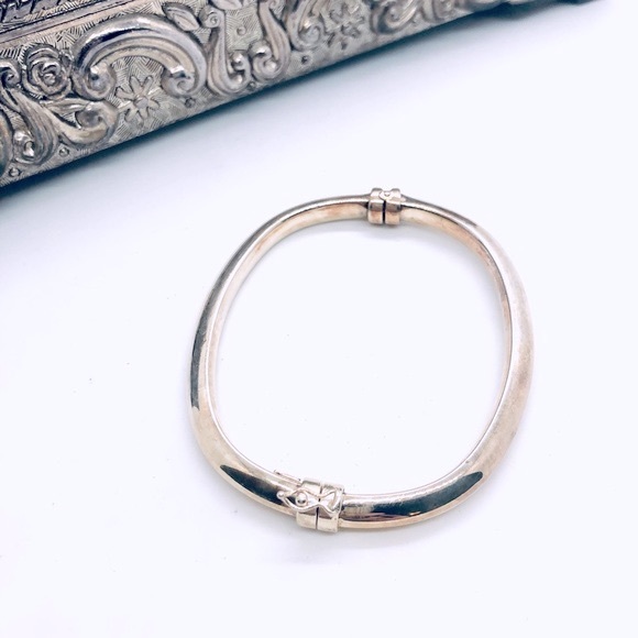 Vintage DYADEMA Silver Hinged Bracelet - Picture 9 of 10